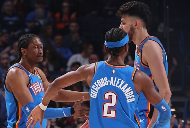 还在场边向 还在场边向